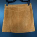 Costes leer suede large nieuw, Kleding | Dames, Rokken, Geel, Maat 42/44 (L), Nieuw, Ophalen of Verzenden
