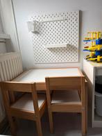 Lätt Kindertafel met 2 Stoelen + Skadis Wandbord, Ophalen, Gebruikt, Tafel(s) en Stoel(en)