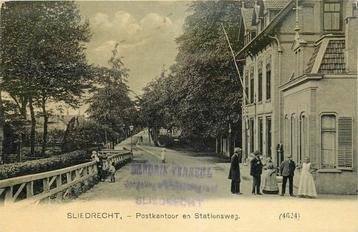 (701-239-025) Sliedrecht Postkantoor beschikbaar voor biedingen