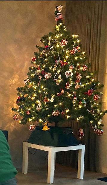 Kerstboom hoog 185cm met 224 lampjes zonder versiering beschikbaar voor biedingen