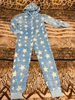 Lekkere zachte warme blauw witte onesie met sterren 116/122, Verzenden, Zo goed als nieuw, Jongen of Meisje, Nacht- of Onderkleding