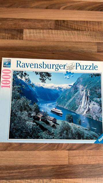 Ravensburger puzzel 1000 stukjes (No. 15 804 1) beschikbaar voor biedingen