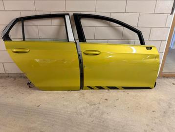 Golf 8 gti portier en zijschermen met schade beschikbaar voor biedingen