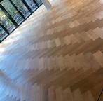 Parket schuren en lakken + (tapijt, pvc en linoleum herstel)