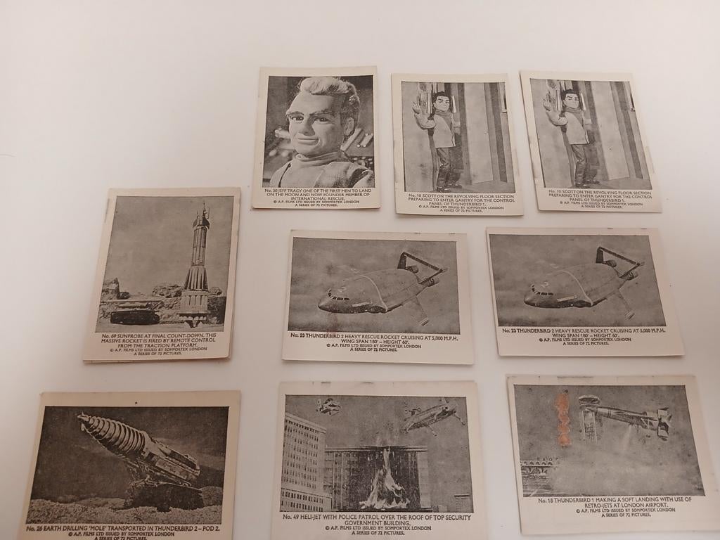 10x thunderbirds somporotex 1966 bubblegum plaatjes, Ophalen of Verzenden