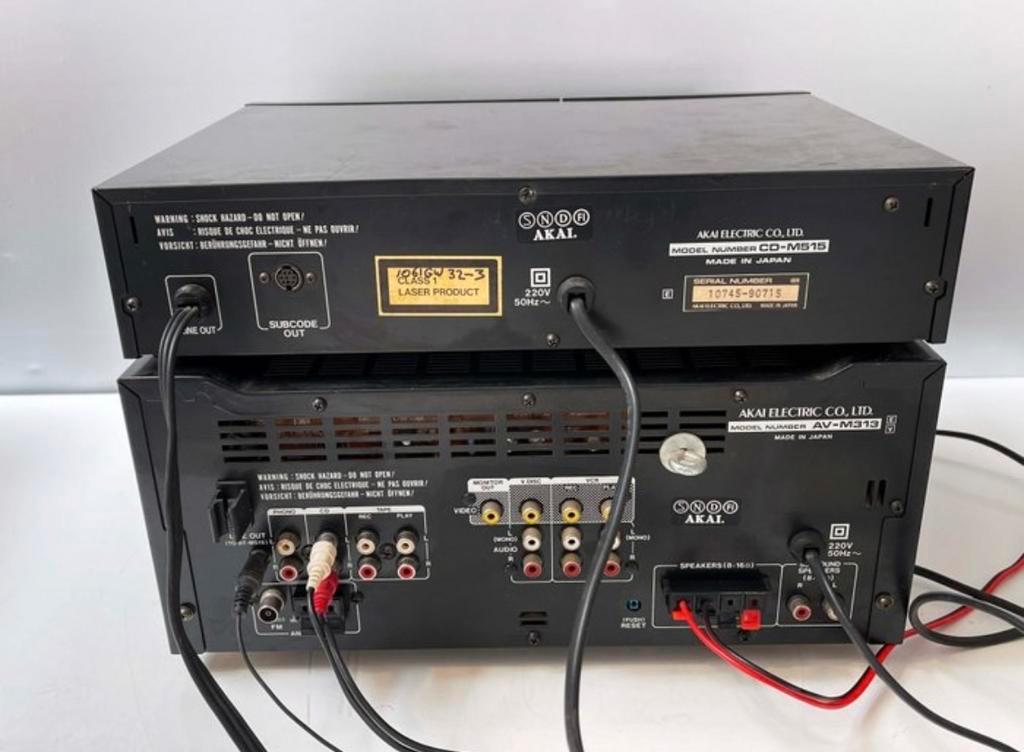 ≥ Vintage Akai Stereo Set - AV-M313– CD-M515 — Stereo-sets