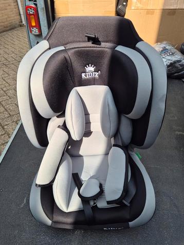 Kidiz Autostoel 9-36kg nieuw  2 x op voorraad  beschikbaar voor biedingen