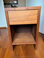 Nachtkastje - Noten olie, Huis en Inrichting, Kasten | Dressoirs, Ophalen, Minder dan 50 cm, Gebruikt, Met lade(s)