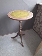 Klassiek tafeltje, Ophalen