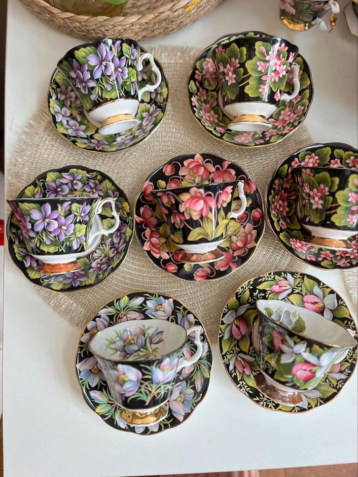 Heren thee kop & schotel van Royal Albert Provinciale flower, Antiek en Kunst, Antiek | Servies los, Ophalen of Verzenden