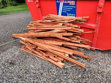 gratis af te halen: ca. 1/2 m3 onbehandeld sloophout. beschikbaar voor biedingen