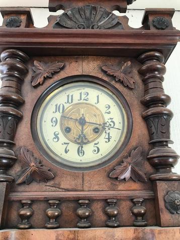 antieke Duitse vrijslinger wand klok notenhout - nr 2 beschikbaar voor biedingen