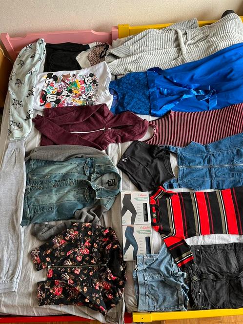 Kledingpakket maat XS / S, Kleding | Dames, Dames-kledingpakketten, Gedragen, Maat 34 (XS) of kleiner, Ophalen of Verzenden