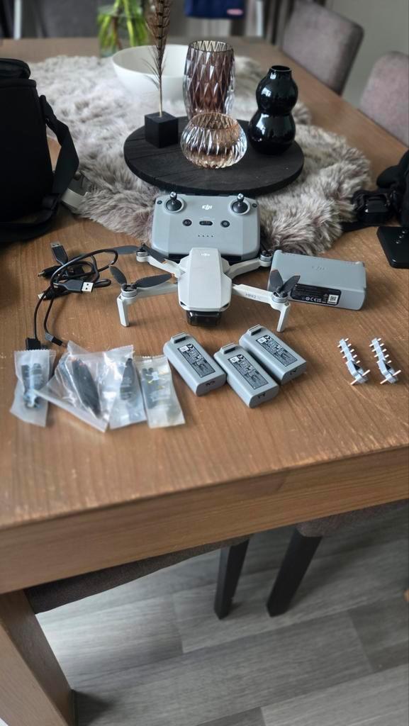 Dji Mini2 se Fly More Combo, Watersport en Boten, Hengelsport | Karpervissen, Overige typen, Ophalen of Verzenden