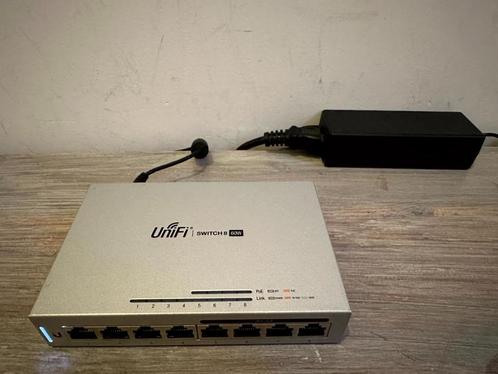 UniFi Switch (8-poorts, 60W PoE) - Ubiquiti / US-8-60W, Computers en Software, Netwerk switches, Gebruikt, Ophalen of Verzenden