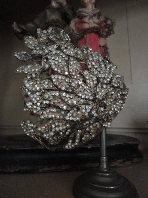 prachtige antieke RELIGIEUZE KROON met STENEN, Antiek en Kunst, Antiek | Kleding en Accessoires, Dames, Ophalen of Verzenden