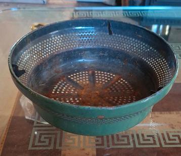 Emaille vergiet beschikbaar voor biedingen