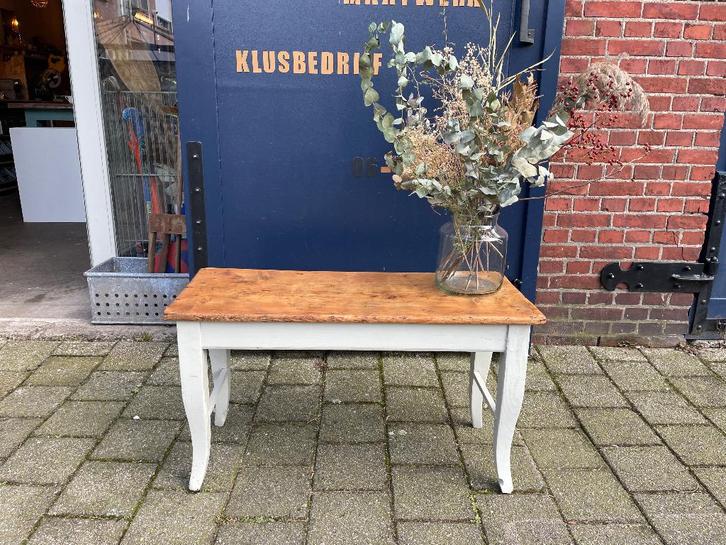 Prachtig brocante tafeltje, bankje, gangbankje, Antiek en Kunst, Curiosa en Brocante, Ophalen