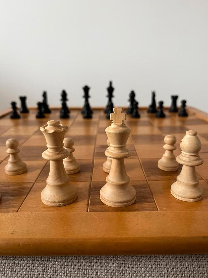 Schaakbord met schaakstenen set schaken chessboard vintage, Hobby en Vrije tijd, Gezelschapsspellen | Bordspellen, Ophalen of Verzenden