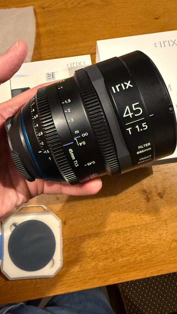 Irix Cine Prime EF 45mm, Ophalen of Verzenden, Zo goed als nieuw, Standaardlens