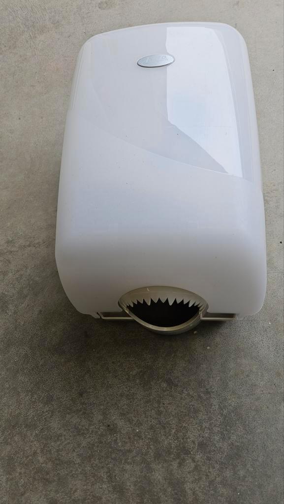 Euro Products Handdoek Dispenser - Gebruikt, Doe-het-zelf en Verbouw, Sanitair, Gebruikt, Overige typen, Ophalen of Verzenden