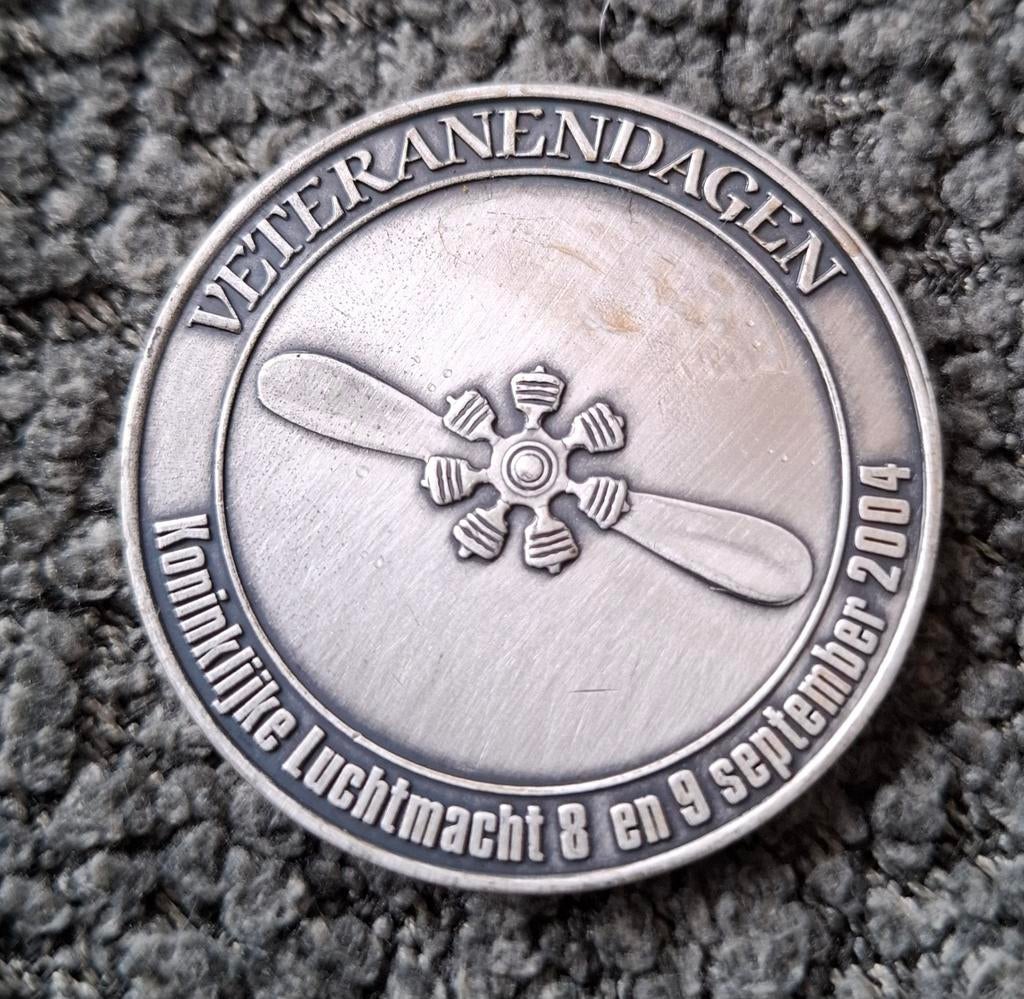Coin / Penning Veteranendagen Luchtmacht 2004, Ophalen of Verzenden, Luchtmacht, Nederland, Embleem of Badge