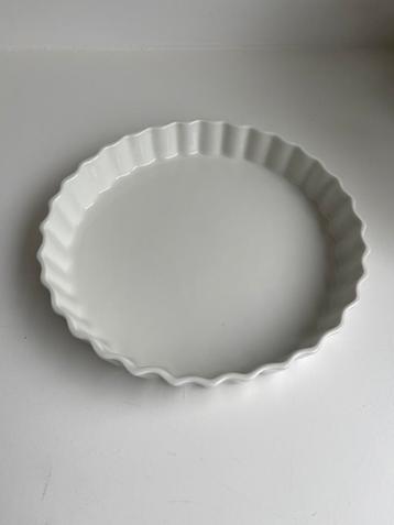 Apilco lage ronde taartschaal wit porselein beschikbaar voor biedingen