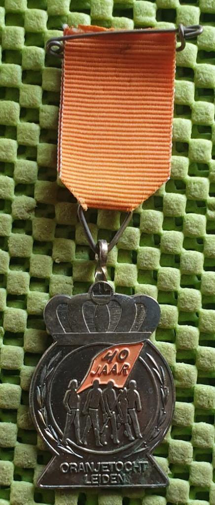 Medaille: 40 jaar vrijheid, Oranjetocht -  Leiden 1995, Postzegels en Munten, Penningen en Medailles, Overige materialen, Nederland