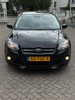 Ford Focus Titanium 1.6 Ecoboost 110KW 5-D 2012 Zwart, Auto's, Navigatiesysteem, 4 cilinders, Leder en Stof, Zwart