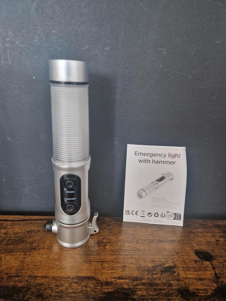 Veiligheidslicht met hamer NIEUW!, Caravans en Kamperen, Zaklampen, Nieuw, Batterij, Ophalen of Verzenden