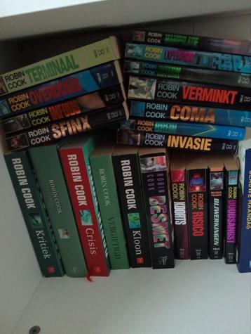 Partij Robin Cook leesboeken 21 stuks  beschikbaar voor biedingen