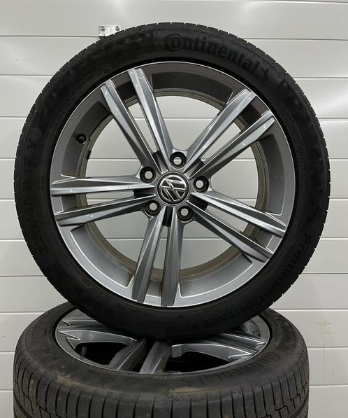 Originele VW Sebring velgen 17” met zomerbanden Golf Caddy, Auto-onderdelen, Banden en Velgen, Banden en Velgen, Zomerbanden, 17 inch