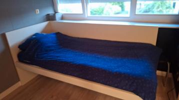 1 persoons bed beschikbaar voor biedingen