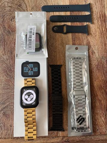 Apple Watch SE 44mm + Extra Bandjes beschikbaar voor biedingen