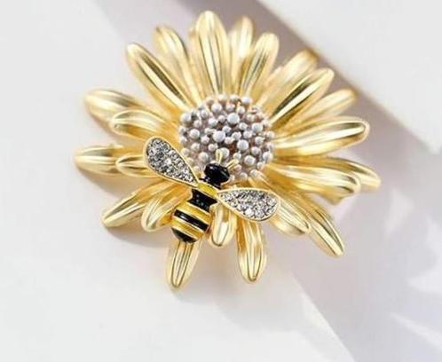 Mooie emaille bijtje op bloem broche met Rhinestones, Sieraden, Tassen en Uiterlijk, Broches, Nieuw, Verzenden
