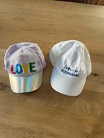 2 petten, waaromder politiepet, Ophalen of Verzenden, Zo goed als nieuw, Jongen of Meisje