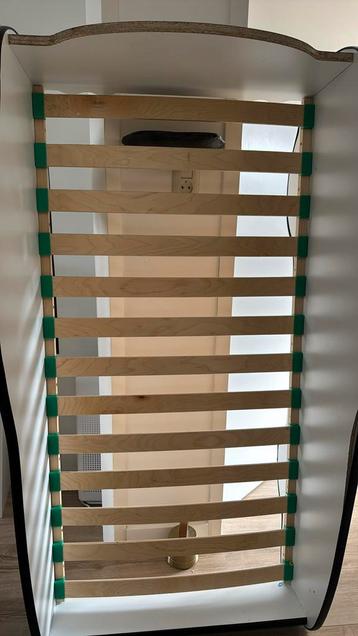 Lattenbodem 70 x 140 beschikbaar voor biedingen