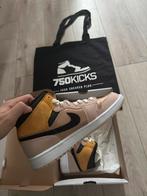 Nike Air Jordan 1 Mid Particle Beige SE Maat EU43 - US11W J1, Nieuw, Jordan, Ophalen of Verzenden, Sneakers of Gympen