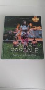 Pascale Naessens - Puur Pascale, Boeken, Ophalen of Verzenden, Zo goed als nieuw, Pascale Naessens