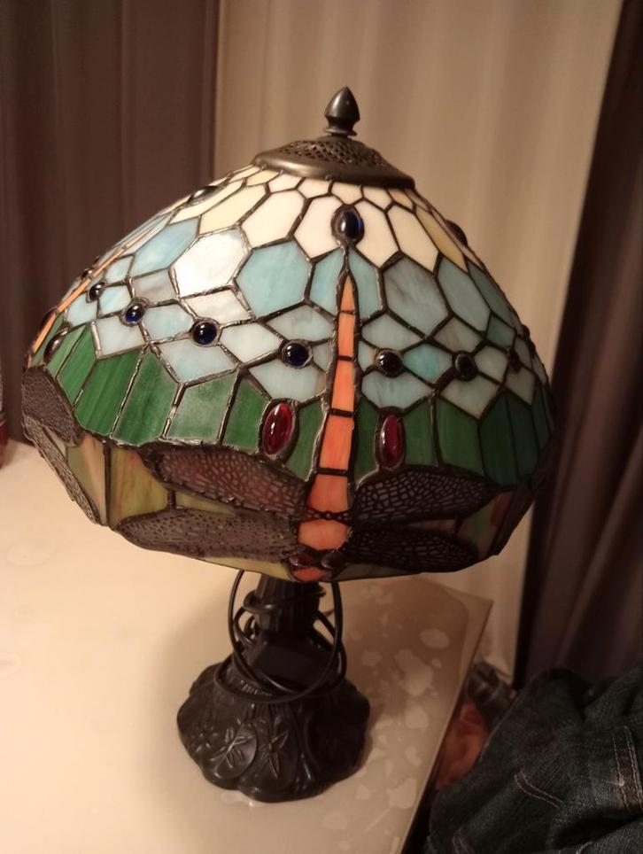 Tiffany Lamp met Libelle Motief, Huis en Inrichting, Lampen | Vloerlampen, Gebruikt, Minder dan 100 cm, Glas, Metaal, Ophalen of Verzenden
