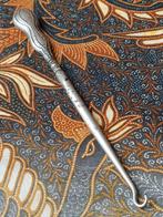 Mooie antieke veterhaak uit Engeland van zilver 18,8 cm., Ophalen of Verzenden, Zilver