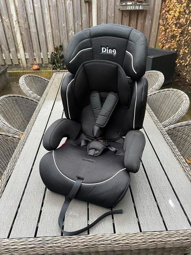 Ding Autostoel ECE R44/04 - 9-36 kg, Kinderen en Baby's, Autostoeltjes, Zo goed als nieuw, Overige merken, 9 t/m 36 kg, Autogordel