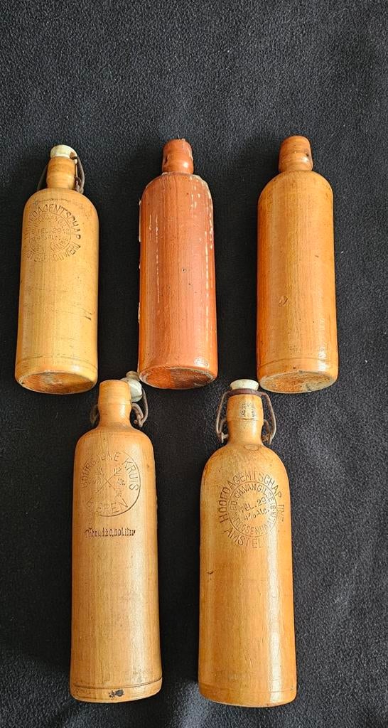 Bierkruik, 2x Van Glse en Amstel Brouwerij.  1x kruis bourgo, Ophalen