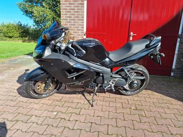 Goede Triumph Sprint ST 1050 bj.2010 incl 3 delige kofferset beschikbaar voor biedingen