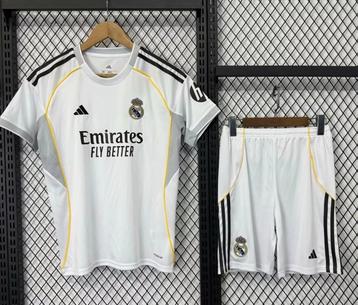 Real madrid tenue/set/shirt incl verzending en bedrukken  beschikbaar voor biedingen