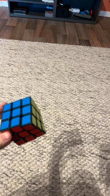 Rubix cube  beschikbaar voor biedingen