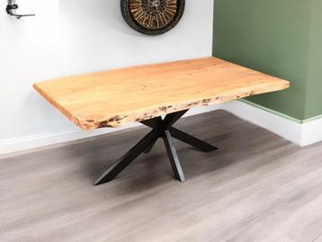 Boomstamtafel massief acaciahout prijsknaller uit voorraad beschikbaar voor biedingen