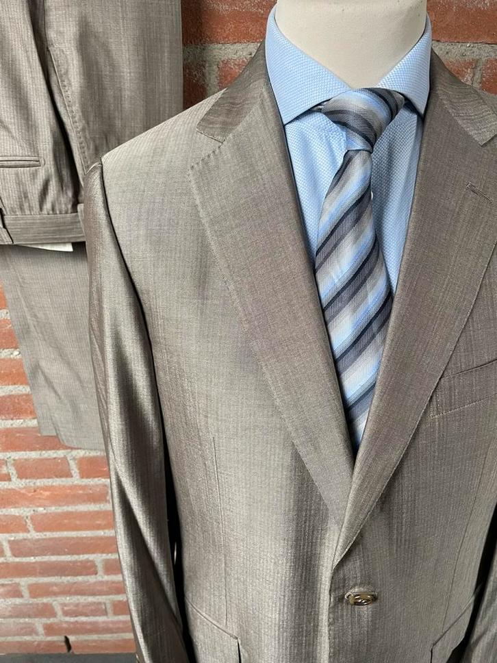 Ermenegildo Zegna Wol/ Zijde pak Mt 52 R, Kleding | Heren, Kostuums en Colberts, Zo goed als nieuw, Maat 52/54 (L), Grijs, Ophalen of Verzenden