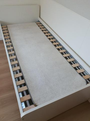 Matras beschermer eenpersoons beschikbaar voor biedingen