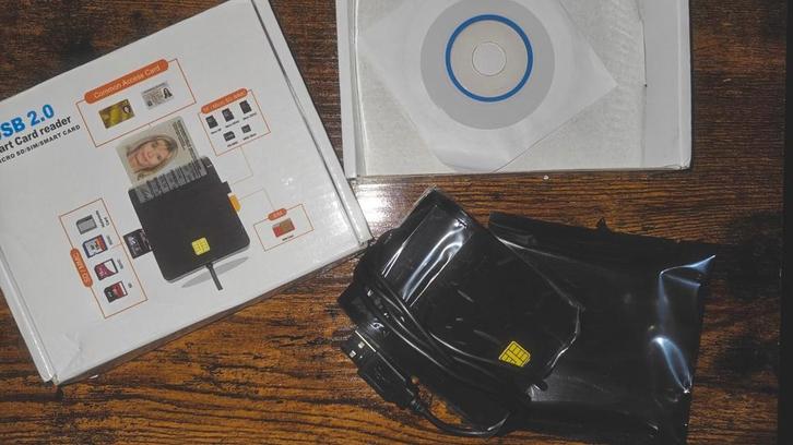 Smart Card Reader! SD/SIM/Creditcard, Computers en Software, Overige Computers en Software, Nieuw, Ophalen of Verzenden